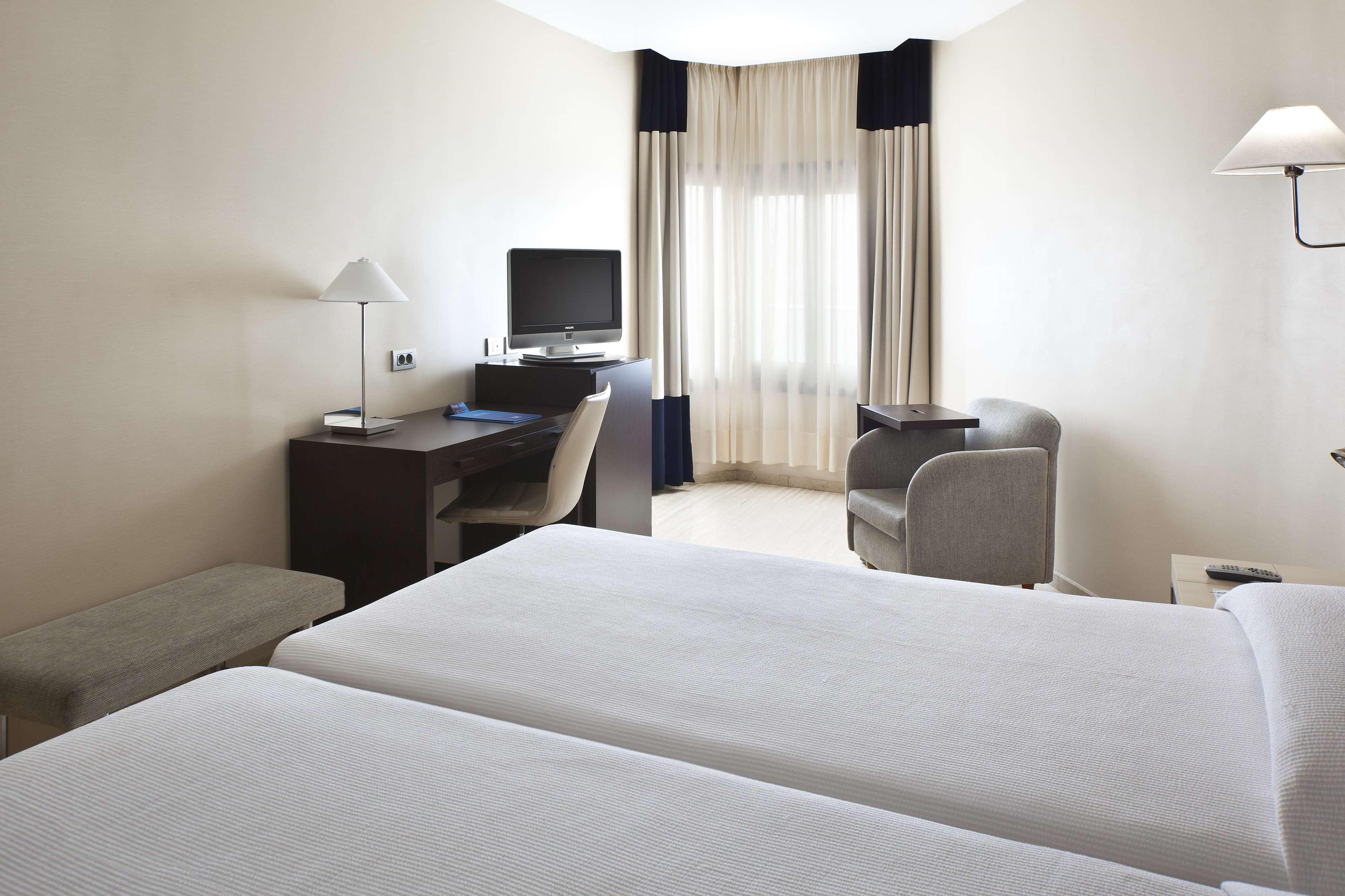 เอ็นเอช อิมพีเรียล พลายา Hotel ลาสปัลมาส เด กรานคานาเรีย ภายนอก รูปภาพ